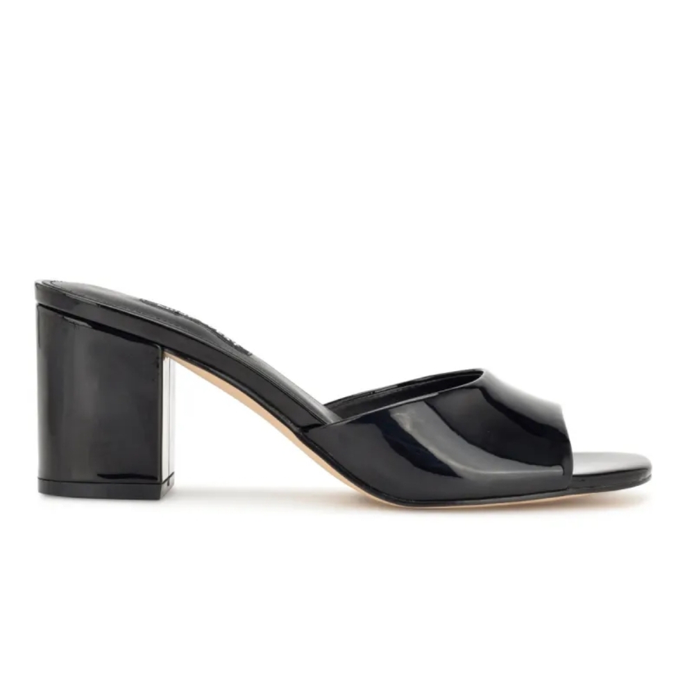 NIB Nine West Size 6.5 Ferris Block Heel Black Patent Sandals!!